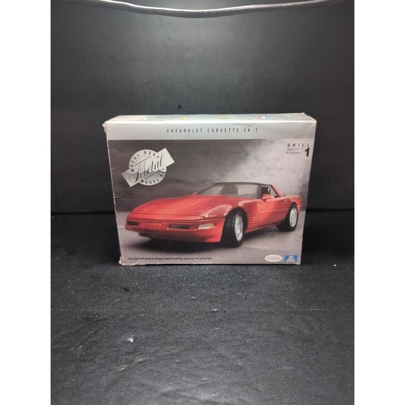 Testor Italeri Metal Body Chevrolet Corvette ZR-1, Car Kit #7104,‎ Vtg Red Model - Picture 1 of 7